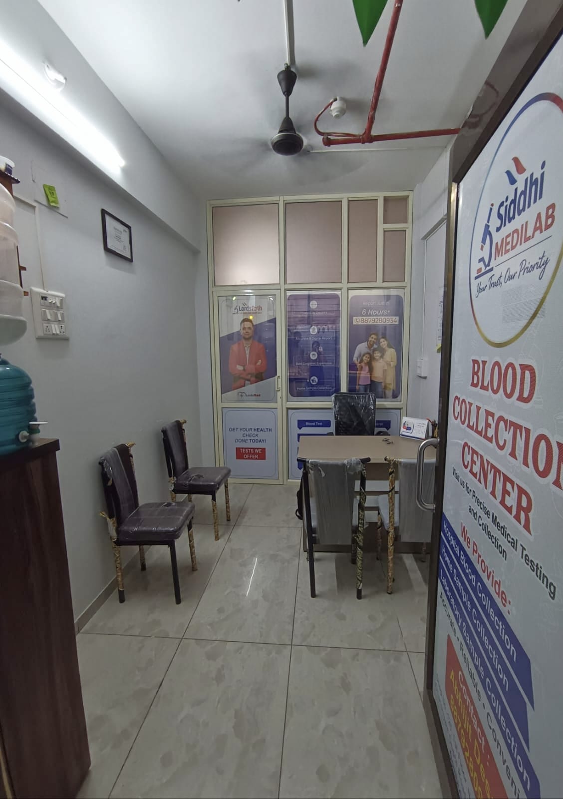 Siddhi Medilab Reception & Waiting Area